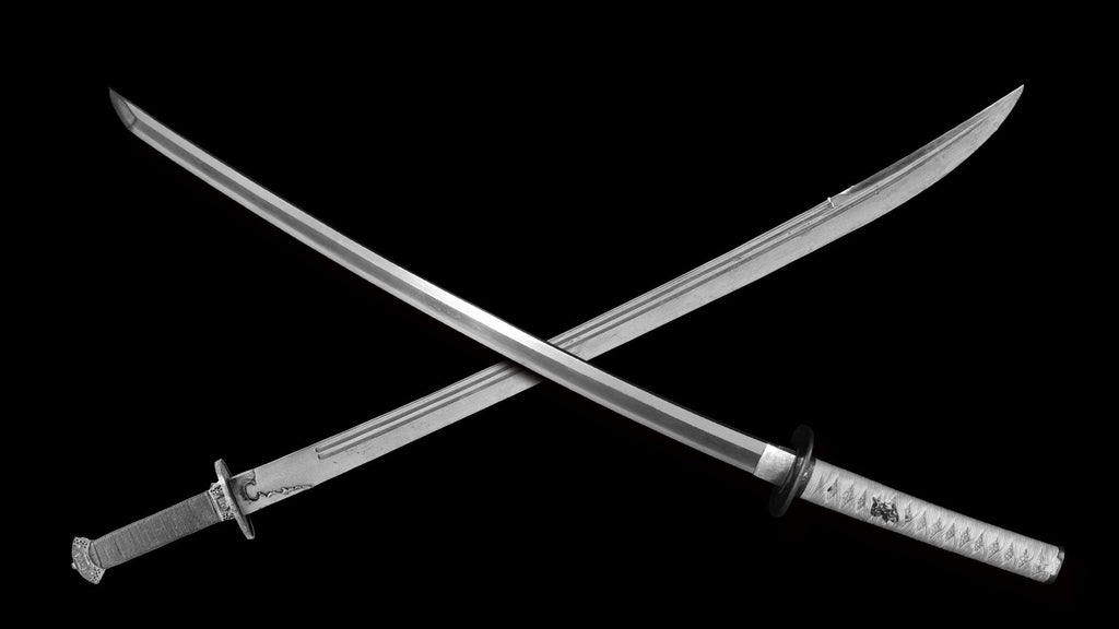 Samurai sword katana vs. Chinese sword