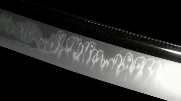 Nie and Nioi — Learning to Read the Light in a Japanese Sword's Hamon